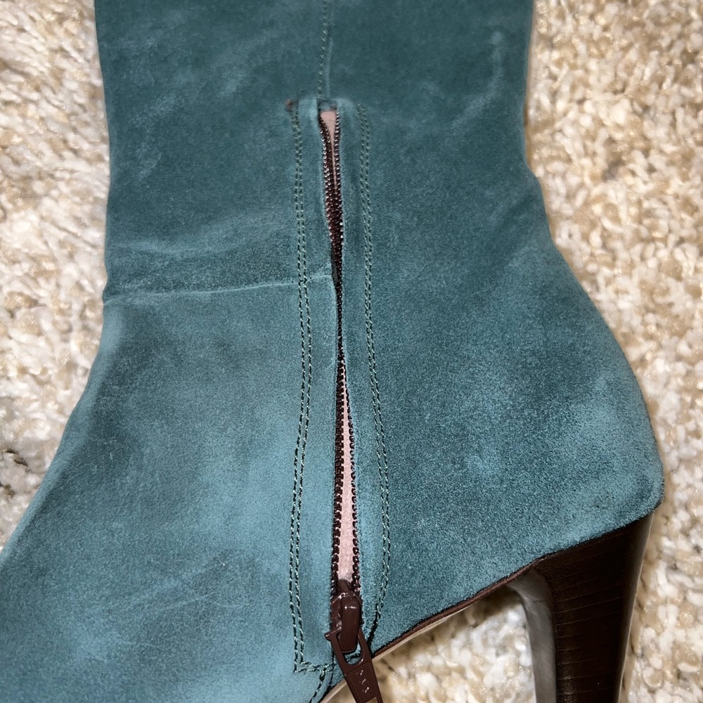 Butter Suede Gray-Blue Aqua Pull On Ankle Zip Boots Size 7.5 Made In Italy - Picture 3 of 12